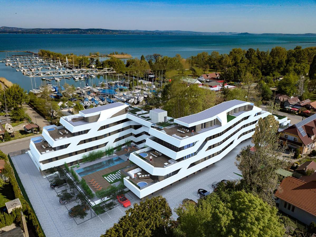 Marina Apartman Hotel Balatonszemes Exterior photo